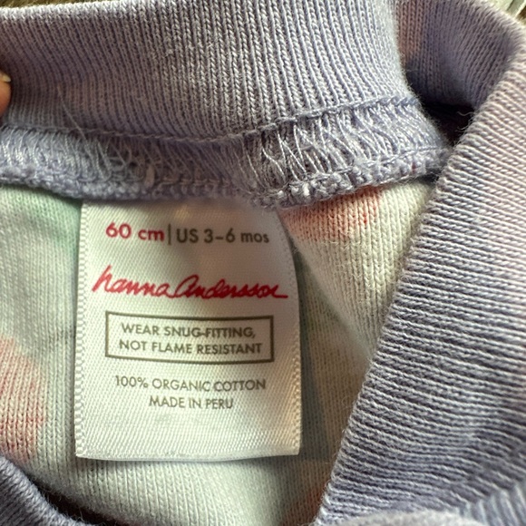 Bundle of 4 Girls 3-6 Month Outfits (Kate Quinn, Hanna Andersson, Burts Bees) - Picture 8 of 10